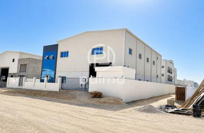 Warehouse - Studio - 7+ Bathrooms for rent in East Industrial Street - Birkat Al Awamer - Al Wakra