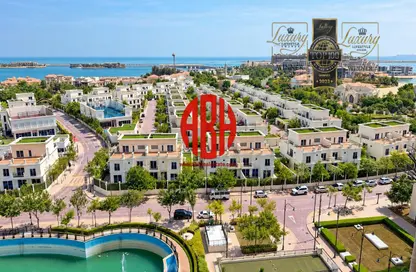 Apartment - 2 Bedrooms - 4 Bathrooms for rent in Floresta Gardens - Floresta Gardens - The Pearl Island - Doha Apartment - 2 Bedrooms - 4 Bathrooms for rent in Floresta Gardens - Floresta Gardens - The Pearl Island - Doha