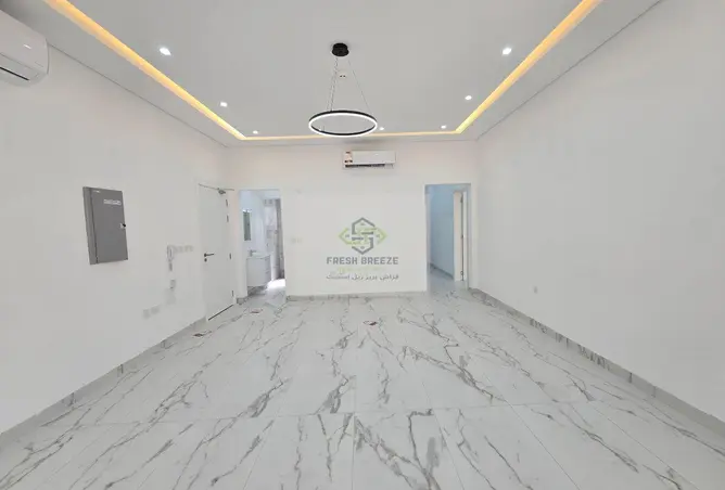 64253702 - Property Image 2
