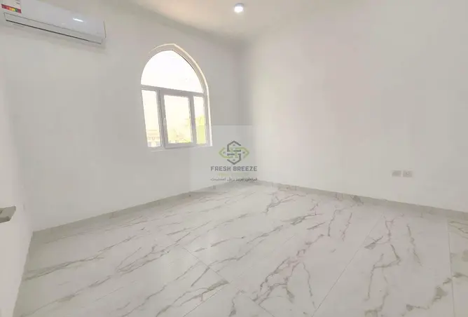 64253702 - Property Image 3
