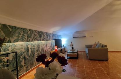 Apartment - Studio - 1 for rent in Omar Al Mukhtar Street - Diplomatic Area - Doha