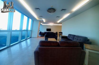 Apartment - 3 Bedrooms - 3 Bathrooms for rent in Zig Zag Tower B - Zig Zag Towers - West Bay - Doha
