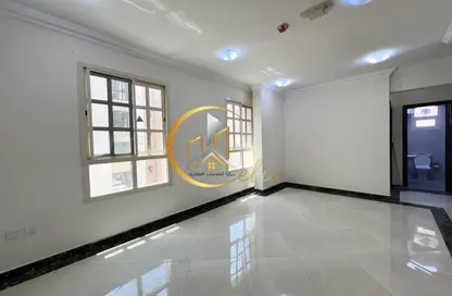 Apartment - 2 Bedrooms - 3 Bathrooms for rent in Muntazah 38 - Al Muntazah - Doha