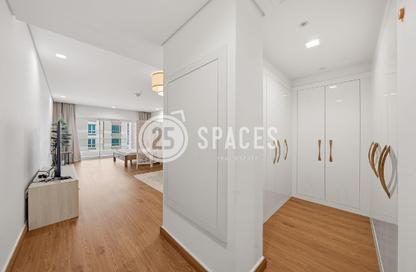 Apartment - Studio - 1 Bathroom for rent in Al Mutahidah Tower - Viva Bahriyah - The Pearl Island - Doha