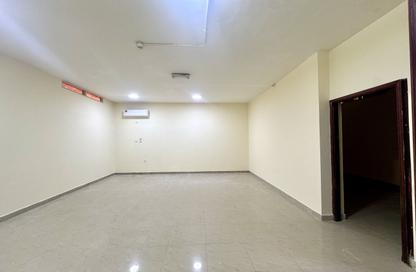 Apartment - 1 - 1 for rent in Al Kheesa - Al Kheesa - Umm Salal Mohammed Apartment - 1 - 1 for rent in Al Kheesa - Al Kheesa - Umm Salal Mohammed