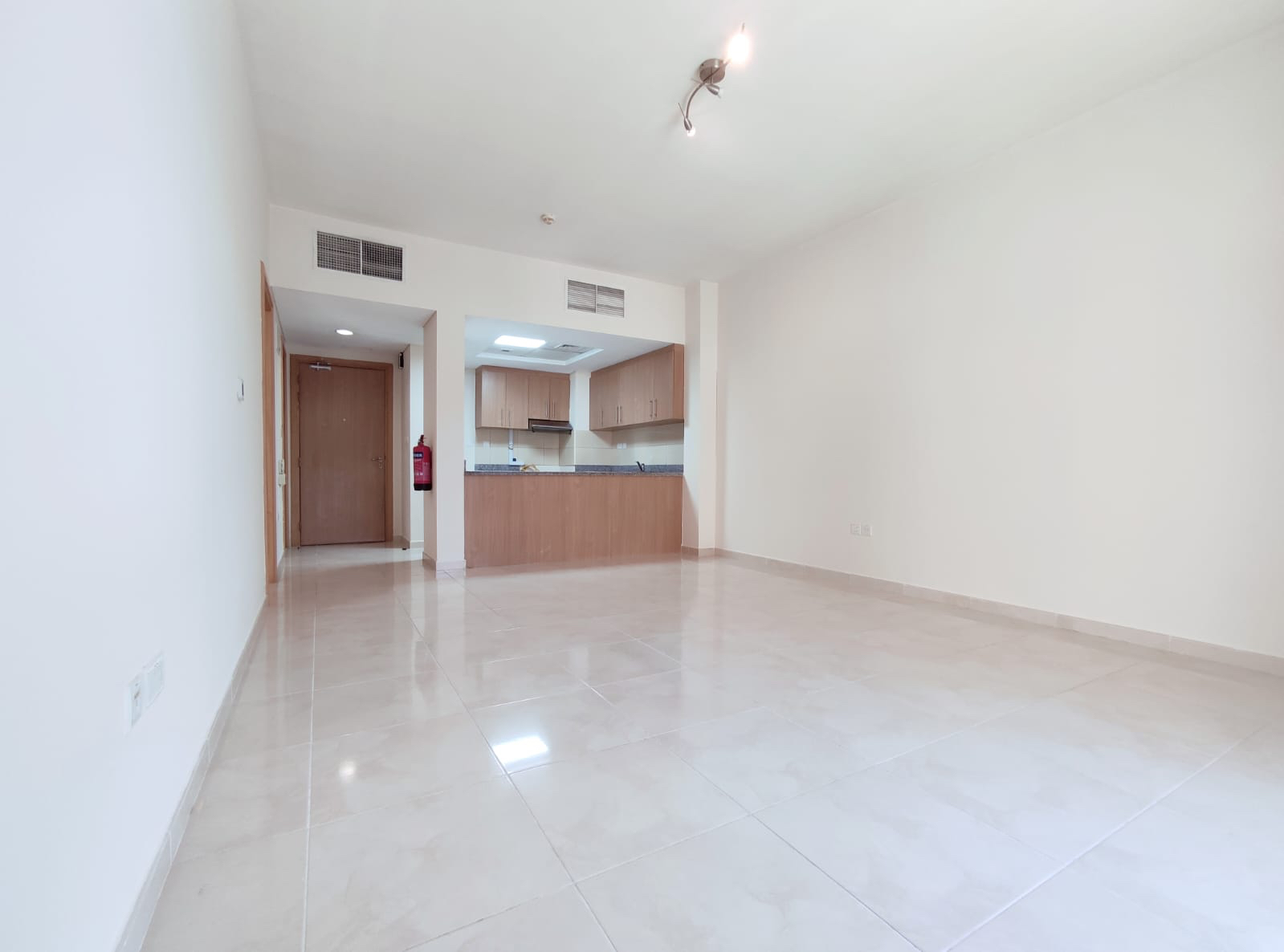 Huge unit | 1BR SF | Bills included | city view| - apartment in Artan Residence Apartments Fox Hills 150