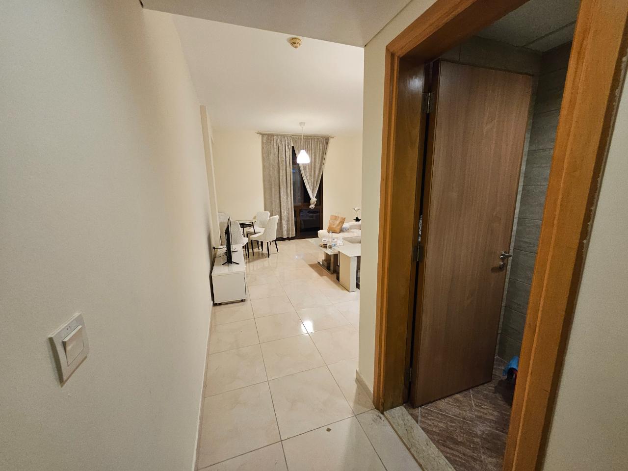 Lusail 1 Bedroom Apartment with Modern Amenities thumbnail 2