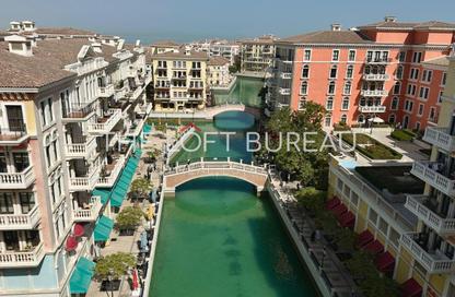 Apartment - 3 Bedrooms - 4 Bathrooms for rent in Carnaval - Qanat Quartier - The Pearl Island - Doha