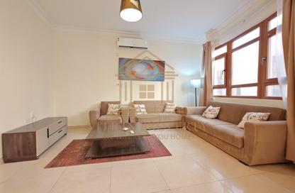 Villa - 6 Bedrooms - 6 Bathrooms for rent in Al Kheesa - Al Kheesa - Umm Salal Mohammed