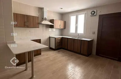 مجمع سكني - 5 غرف نوم - 6 حمامات للايجار في وادي المرخ - مريخ - المريخ - الدوحة