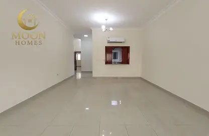 شقة - 2 غرف نوم - 2 حمامات للايجار في منتزه 7 - المنتزه - الدوحة