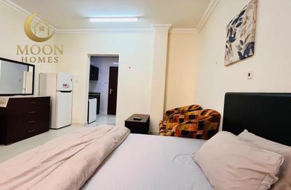 Apartment - Studio - 1 Bathroom for rent in Umm Ghwailina Comm - Umm Ghuwalina - Umm Ghuwailina - Doha
