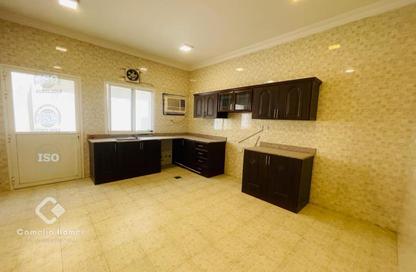 Compound - 5 Bedrooms - 6 Bathrooms for rent in Al Maamoura - Al Maamoura - Doha