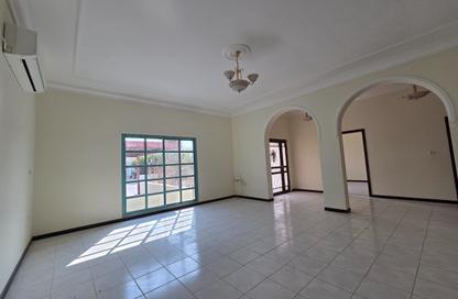 مجمع سكني - 3 غرف نوم - 3 حمامات للايجار في شارع سوق الجملة - أبو هامور - الدوحة