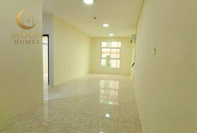 Affordable Hot deal 1BHK U.F Next to Metro link