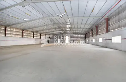Warehouse - Studio - 7 Bathrooms for rent in Industrial Area 4 - Industrial Area - Industrial Area - Doha