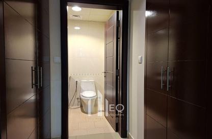 Apartment - 1 Bedroom - 2 Bathrooms for rent in East Porto Drive - Porto Arabia - The Pearl Island - Doha