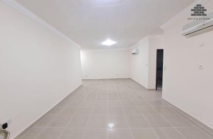 Apartment - 3 Bedrooms - 3 Bathrooms for rent in Al Sadd Road - Al Sadd - Doha