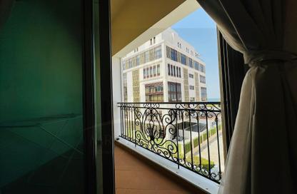 Apartment - 1 Bedroom - 2 Bathrooms for rent in Danat Qatar - Porto Arabia - The Pearl Island - Doha