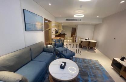 Apartment - 1 Bedroom - 2 Bathrooms for rent in The Villas - The Pearl Island - Doha