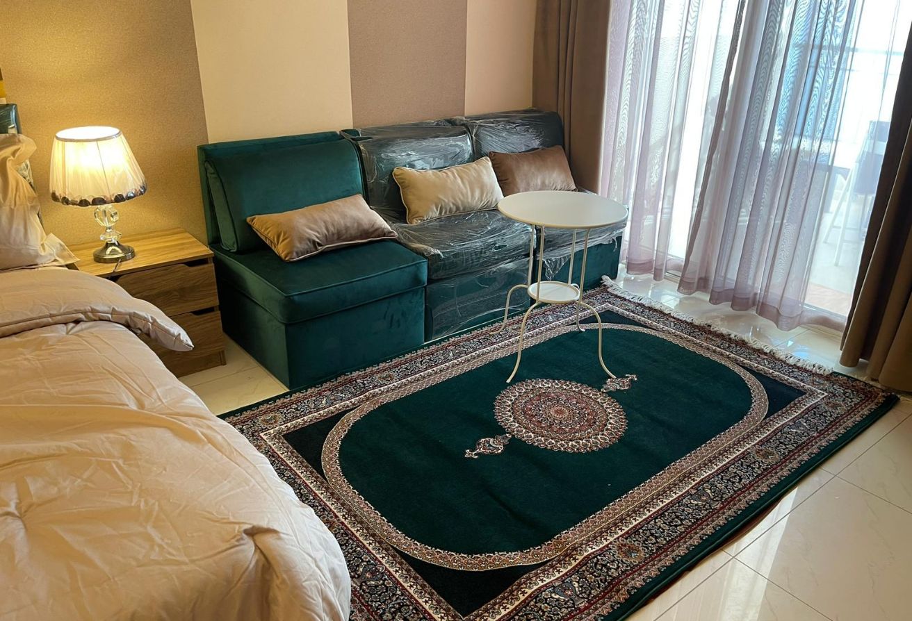 Spacious Studio Furnished up floor with Sea view.. thumbnail 4