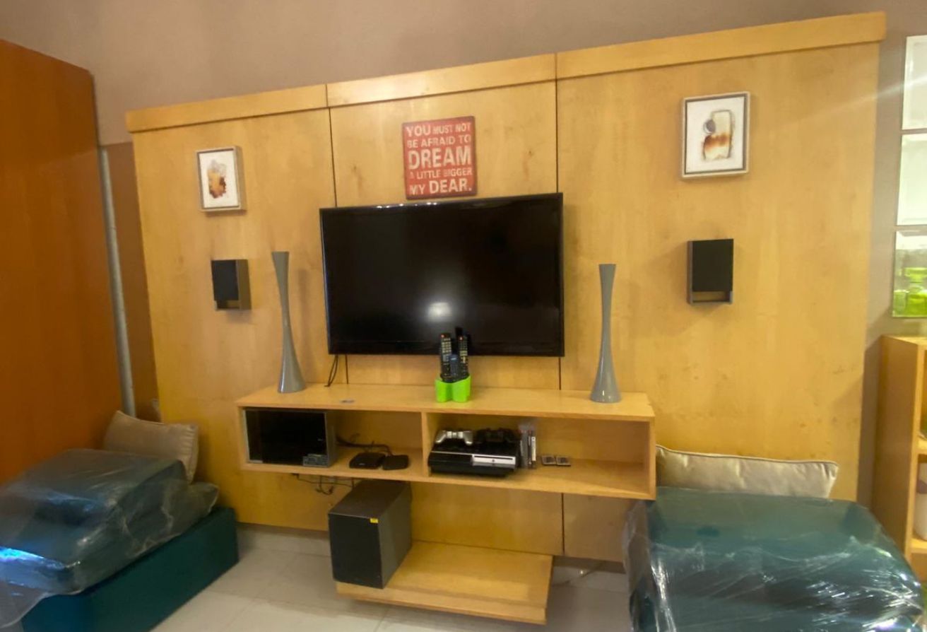 Spacious Studio Furnished up floor with Sea view.. thumbnail 6