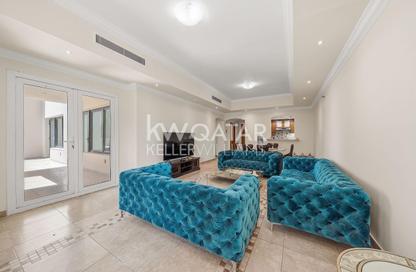 Apartment - 2 Bedrooms - 3 Bathrooms for rent in Porto Arabia - The Pearl Island - Doha