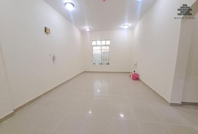 60611001 - Property Image 2