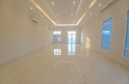 Villa - 6 Bedrooms - 7 Bathrooms for rent in Al Hadara Street - Al Thumama - Doha
