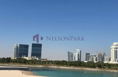 فيلا - 5 غرف نوم - 6 حمامات للايجار في ابراج باي - منطقة الأبراج - جزيرة اللؤلؤة - الدوحة