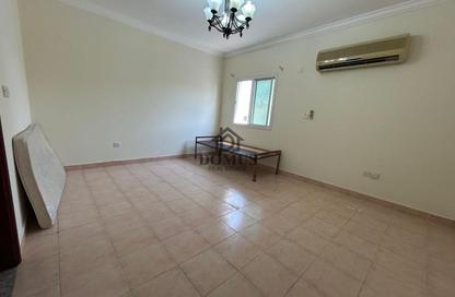 Apartment - 2 Bedrooms - 3 Bathrooms for rent in Tadmur Street - Old Airport Road - Doha