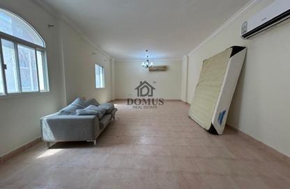 Apartment - 2 Bedrooms - 3 Bathrooms for rent in Tadmur Street - Old Airport Road - Doha