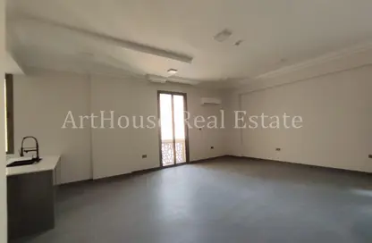 Apartment - 1 Bedroom - 2 Bathrooms for rent in Bin Omran - Fereej Bin Omran - Doha