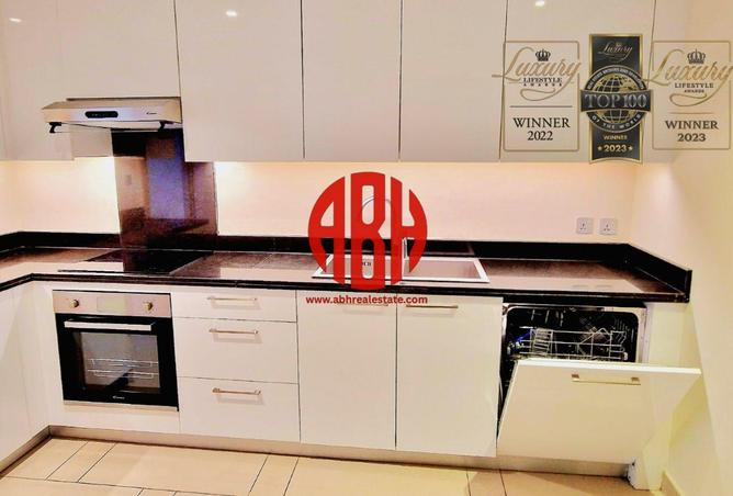 1002683 - Property Image 2