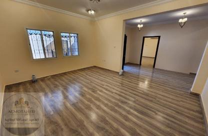Apartment - 5 Bedrooms - 5 Bathrooms for rent in Street 870 - Al Duhail South - Al Duhail - Doha