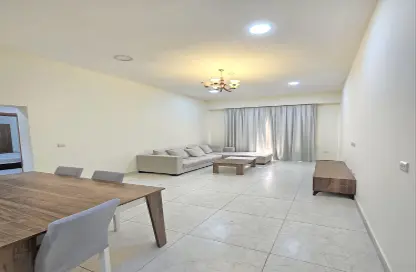 Apartment - 2 Bedrooms - 2 Bathrooms for rent in Al Muntazah Street - Al Muntazah - Doha