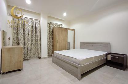 Apartment - 1 Bedroom - 2 Bathrooms for rent in Salaja Street - Doha Al Jadeed - Doha