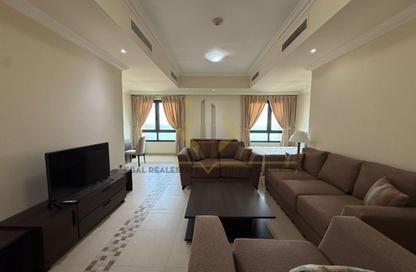 Apartment - Studio - 1 for rent in East Porto Drive - Porto Arabia - The Pearl Island - Doha