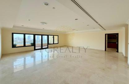 Apartment - 3 Bedrooms - 4 Bathrooms for rent in West Bay - West Bay - Doha