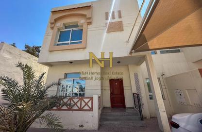 Villa - 4 Bedrooms - 3 Bathrooms for rent in Al Aziziyah - Al Aziziyah - Doha