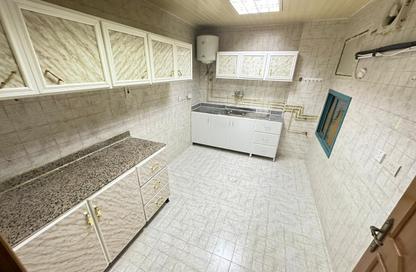 Apartment - 4 Bedrooms - 3 Bathrooms for rent in Najma Apartments - D-Ring - Doha