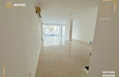 Retail - Studio for rent in Musheireb Tower - Musheireb - Musheireb - Doha