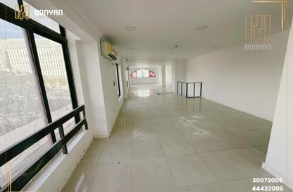 Retail - Studio for rent in Musheireb Tower - Musheireb - Musheireb - Doha