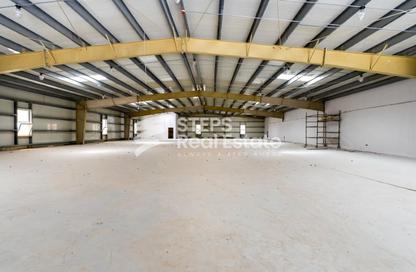 Warehouse - Studio - 1 Bathroom for rent in East Industrial Street - Birkat Al Awamer - Al Wakra