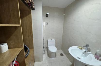 Apartment - 1 - 2 for sale in Lusail Marina Heights - Marina District - Lusail