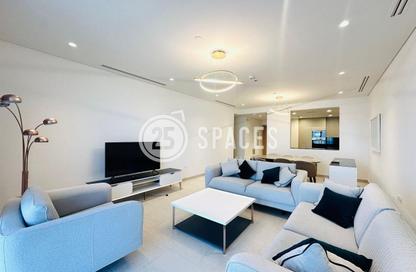 Apartment - 2 Bedrooms - 4 Bathrooms for rent in Floresta Gardens - Floresta Gardens - The Pearl Island - Doha