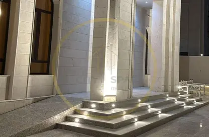 Villa - 7+ Bedrooms - 7+ Bathrooms for rent in Waterfront Residential - The Waterfront - Lusail