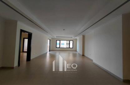 Apartment - 1 Bedroom - 2 Bathrooms for rent in East Porto Drive - Porto Arabia - The Pearl Island - Doha