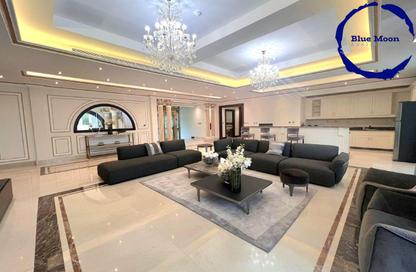 Villa - 5 Bedrooms - 7 Bathrooms for rent in Wadi Al Shaheeniya Street - Ain Khaled - Doha