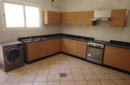 Compound - 3 Bedrooms - 4 Bathrooms for rent in Old Airport Road - Old Airport Road - Doha